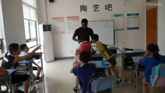 篮球青训营中的体能训练方案有哪些?_0